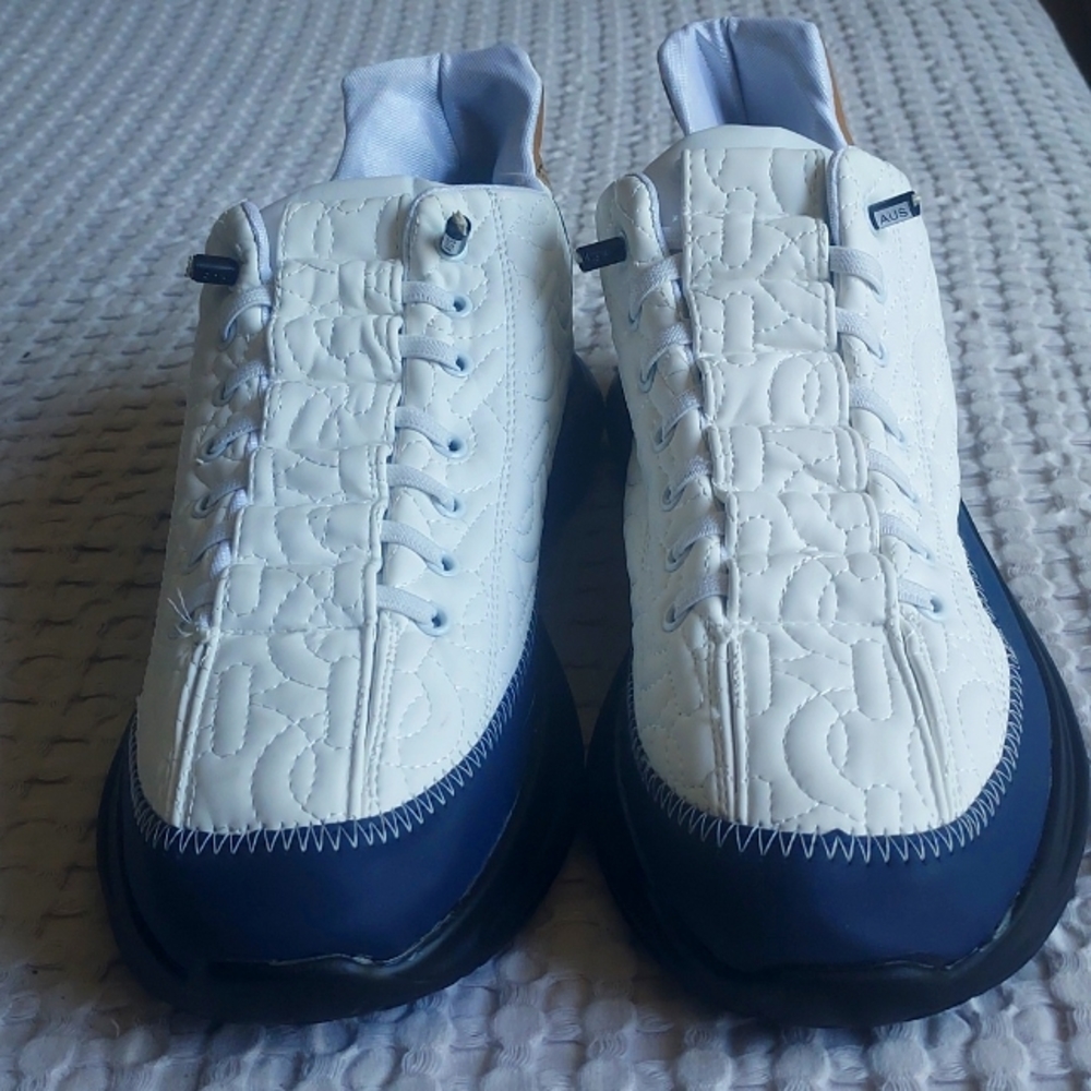 Comfortable men shoes